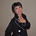 Nirina Zubir Hadiri Gala Premier Film 'Aku Ingin Ibu Pulang'