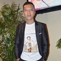 Teuku Rifnu Wikana Hadiri Gala Premier Film 'Aku Ingin Ibu Pulang'