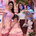 Olla Ramlan dan Anak Hadir di Ulang Tahun Amora