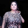 Nagita Slavina Hadir di Selebrita Awards 2016