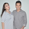 Jonathan Frizzy dan Istri Saat Ditemui di Kebon Jeruk, Jakarta