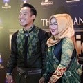 Denny Cagur Didampingi Istri di Panasonic Gobel Awards 2016