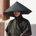 Kwak Dong Yeon Misterius Pakai Topi Bambu di Jumpa Fans Drama 'Love in the Moonlight'