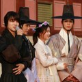 Pemeran Drama 'Love in the Moonlight' Tepati Janji Gelar Jumpa Fans