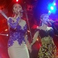 Dewi Persik dan Wika Salim dengan Lagu 'Don't Let Me Down' Versi Koplo