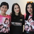 Media Visit Pemeran Film 'Pinky Promise' ke Kantor Redaksi WowKeren