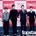Para Pemeran Utama Drama 'Entourage' Bergandengan Tangan