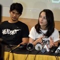 Iko Uwais dan Chelsea Islan di Event 'Headshot Goes to Binus University'