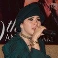 Syahrini Bakal Buka Konser Air Supply