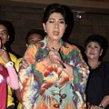 Titiek Puspa Dapat Kejutan Ulang Tahun