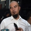 Ahmad Dhani Gelar Jumpa Pers di Kediamannya