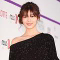 Kim Yoo Jung di Red Carpet Asia Artist Awards 2016