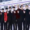 Seventeen di Red Carpet Asia Artist Awards 2016