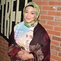 Dewi Hughes di Konferensi Pers Film 'Surga di Telapak Kaki Ibu'