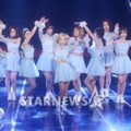 Cosmic Girls Saat Nyanyikan Lagu 'Secret'