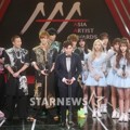 Han Dong Geun, Cosmic Girls dan Boys and Men Terima Rising Star Awards 2016