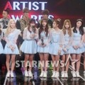 Cosmic Girls Raih Piala Rising Star Awards 2016