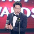 Jo Jin Woong Raih Piala Daesang