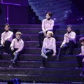 Seventeen Bawakan Lagu 'Adore U' versi Musical
