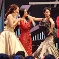Zaskia Tunjukkan Goyang Jaipong (atas). Para Host Kece Goyang 'Bang Jali' (bawah).