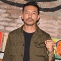 Rio Dewanto di Konferensi Pers Film 'Pasukan Garuda: I Leave My Heart in Lebanon'