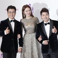 Kim Sung Joo, Lee Sung Kyung dan Jun Hyun Moo di Red Carpet MBC Entertainment Awards 2016