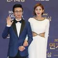 Kim Gook Jin dan Uee After School di Red Carpet MBC Drama 2016