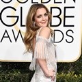 Drew Barrymore dengan Gaun Rancangan Monique Lhuillier