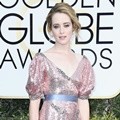 Claire Foy dengan Gaun Rancangan Erdem