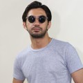 Reza Rahadian Saat Perilisan Lagu Yura Yunita 'Intuisi'