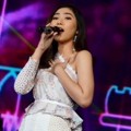 Isyana Sarasvati di Acara HUT Indosiar ke-22