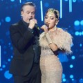 Duet Mesra Rick Price dan Syahrini di Acara HUT Indosiar ke-22