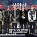 NCT 127 Raih Piala New Artist Award