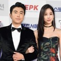 Lee Si Eon dan Kim Joo Ri di Red Carpet Seoul Music Awards 2017
