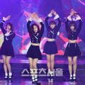 G-Friend Saat Nyanyikan Lagu 'Navillera'