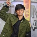 Angga Aldi Yunanda Bawa Pulang Piala Selebriti Pendatang Baru Paling Memikat