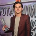 Rizky Nazar Hadiri Infotainment Awards 2017