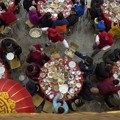 Restoran Pangsit yang Ramai Saat Perayaan Imlek 2017