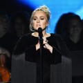 Penampilan Spesial Adele untuk Mengenang Mendiang George Michael dengan Nyanyikan Lagu 'Fastlove'