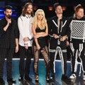DNCE di Grammy Awards 2017