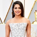 Priyanka Chopra di Red Carpet Oscar 2017