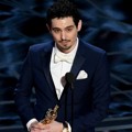 Damien Chazelle Raih Piala Best Director untuk Film 'La La Land'