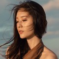 Krystal f(x) di Majalah Harper's Bazaar Edisi Februari 2017