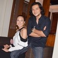 Nadine Chandrawinata dan Ramon Y. Tungka Hadiri Konferensi Pers Film 'Labuan Hati'