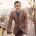 Tom Hiddleston di Majalah GQ Edisi Maret 2017