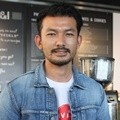 Rio Dewanto di Latte Art Competition Cozyfield x Viva Barista