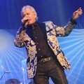 Russell Hitchcock Air Supply Tampil Prima Meski Tidak Lagi Muda