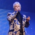 Penampilan Russell Hitchcock Air Supply di Konser '40th Anniversary - Celebration of Love'
