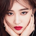 Kwon Yuri Girls' Generation di Majalah Vogue Edisi April 2017