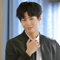Park Bo Gum Pakai Jaket Kulit di Pemotretan TNGT 2017 edisi Spring-Summer